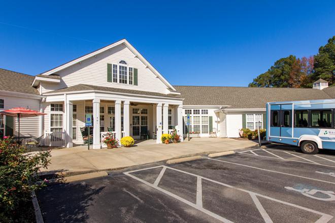 Brookdale Elizabeth City Assisted Living Memory Care Prices And Amenities In Elizabeth City 